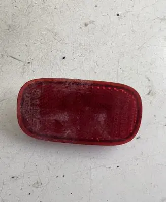 Toyota RAV 4 (XA20) Rear tail light reflector E13023616 ICHIKOH7383