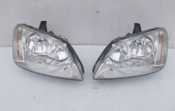 Ford Focus C-MAX Headlights/headlamps set 