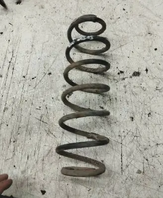 Volkswagen Polo Rear coil spring