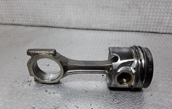Skoda Fabia Mk2 (5J) Piston with connecting rod