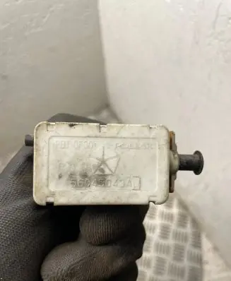 Chrysler Grand Voyager IV Brake pedal sensor switch 56045043AG