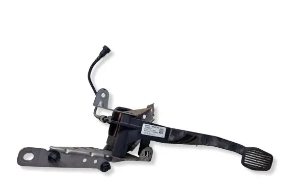 Ford Focus Clutch pedal 4M517B633XG 11184M07 31280371