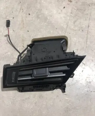 Volkswagen Passat Alltrack Dashboard side air vent grill/cover trim 3G1819701C