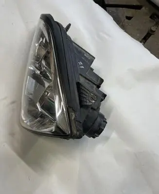 KIA Sorento Headlight/headlamp