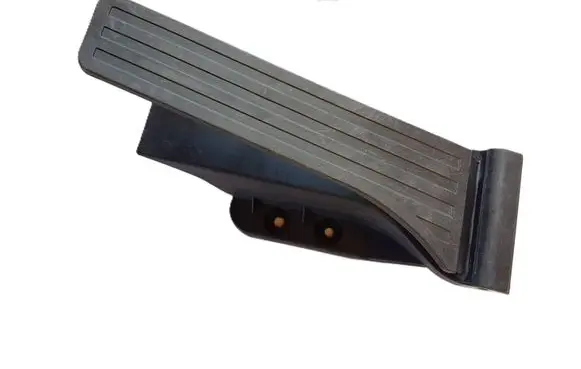 Mercedes-Benz E W212 Accelerator throttle pedal A4513000000