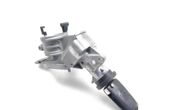 Opel Zafira B Ignition lock 09180562 04536400
