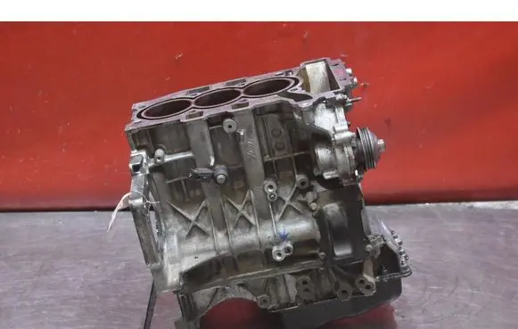 Peugeot 308 Engine block HN01