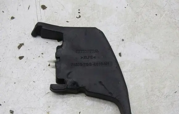 Honda Civic X Fender foam support/seal 74285-TGG-E010-M1