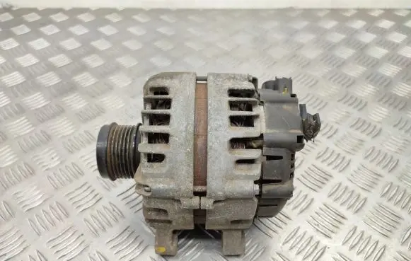 Citroen C4 Cactus Generator/alternator 9810525380