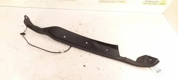 Mercedes-Benz ML W166 Loading door rubber seal (on body) A1668700751 1668700751