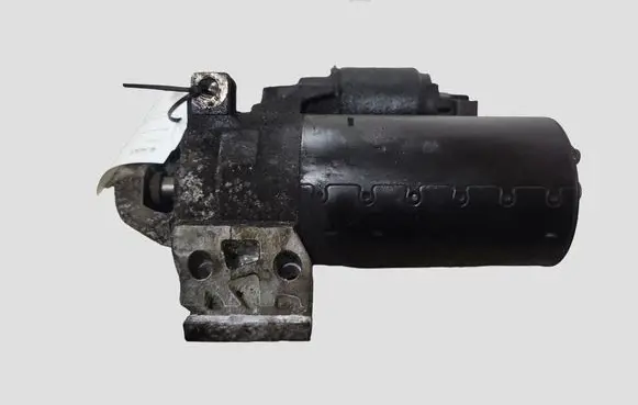 BMW 1 E81 E87 Starter motor 0001139002