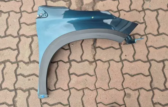 Peugeot 2008 I Fender 