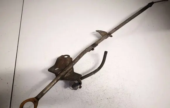 Toyota RAV 4 (XA30) Oil level dip stick 