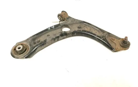 Volkswagen PASSAT B8 Front lower control arm/wishbone 3Q0407152E