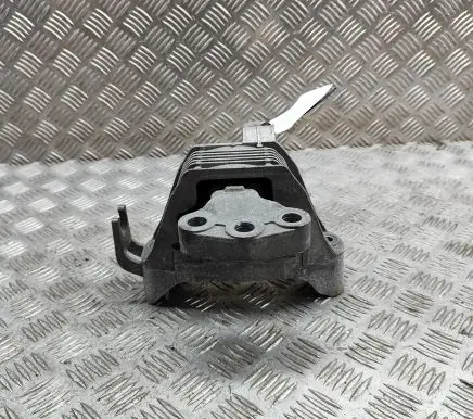 Opel Cascada Engine mount bracket 13347453