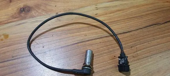 Volkswagen Golf IV Crankshaft position sensor