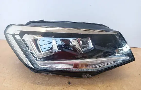 Volkswagen Caddy Headlight/headlamp 2K1941032B