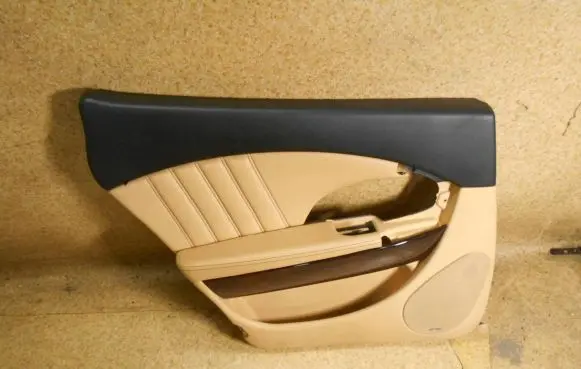Maserati Quattroporte Rear door card panel trim