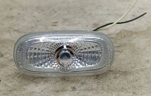 Hyundai Santa Fe Front fender indicator light 923033K0