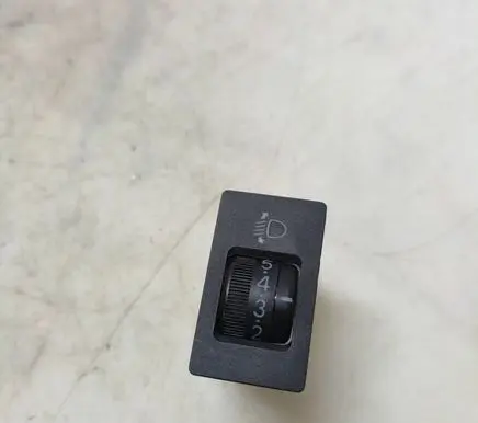 Toyota Corolla Verso E121 Headlight level height control switch 4T17