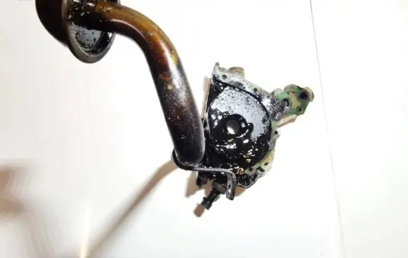 Opel Astra F Oil pump 90400091