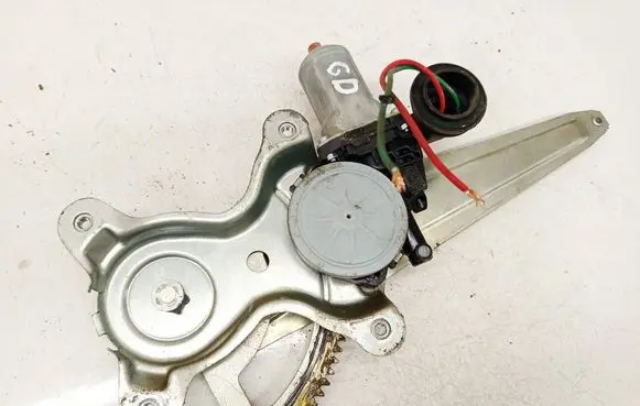 Toyota RAV 4 (XA30) Sliding door window regulator with motor