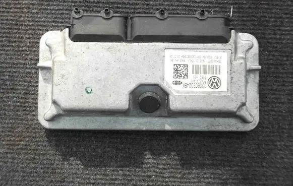 Seat Ibiza IV (6J,6P) Engine control unit/module 03C906024BK