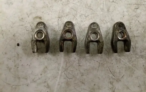 Suzuki Grand Vitara II Fuel Injector clamp holder