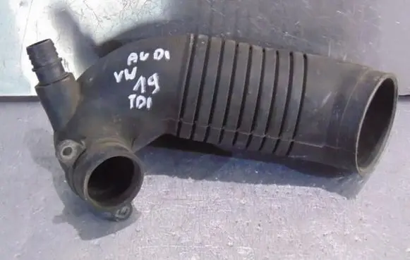 Audi A3 S3 8P Intercooler hose/pipe 8D0129815K