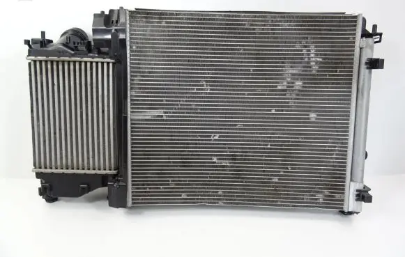 Nissan Qashqai Intercooler radiator 214107399R