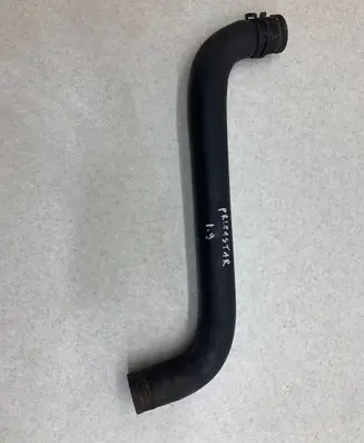 Nissan Primastar Engine coolant pipe/hose