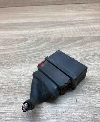 Peugeot 207 Fuel injection pump control unit/module 240107