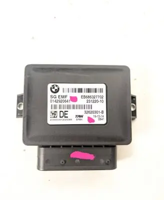 BMW X3 F25 Hand brake control module 6863277