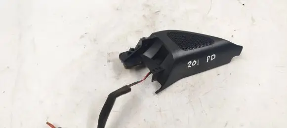 Volkswagen Jetta V Front door high frequency speaker