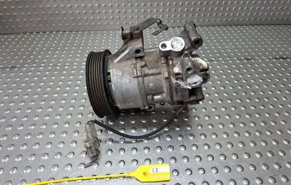 Toyota Yaris Air conditioning (A/C) compressor (pump) S27730132 4472208992