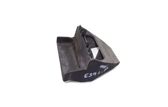 Radiator mount bracket