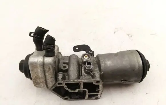 Seat Ibiza III (6L) Oil filter mounting bracket 045115389K 40273403