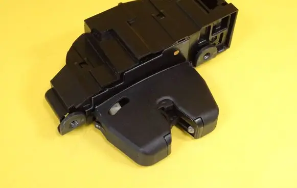 Tailgate/trunk/boot lock/catch/latch