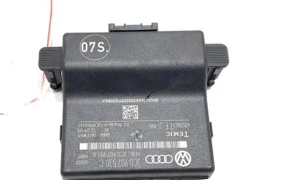 Volkswagen PASSAT B6 Gateway control module 3C0907530C