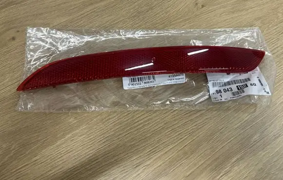 Peugeot 308 Rear tail light reflector 9804315280