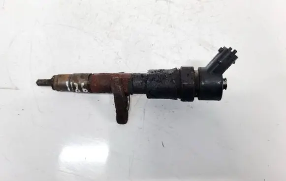 Renault Trafic II (X83) Fuel injector 0445110021 7700111014