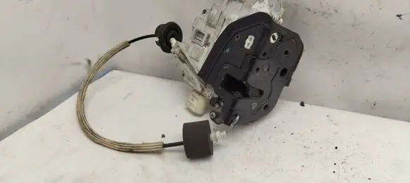 Audi A6 S6 C6 4F Front door lock 4F1837016