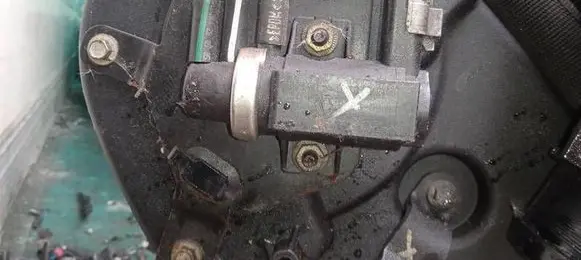 Peugeot 607 Turbo solenoid valve 4M5Q9E882AA