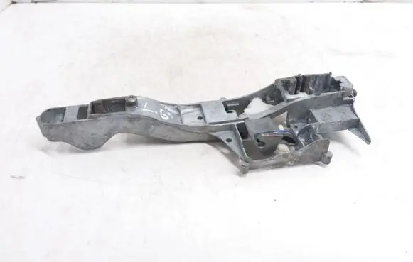 Rear door exterior handle/bracket
