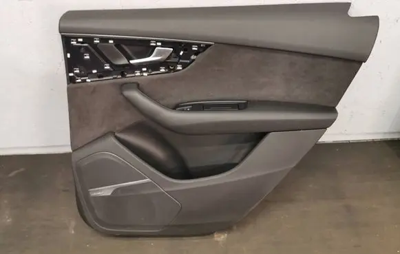 Audi Q7 4M Door card panel trim set 4M.11