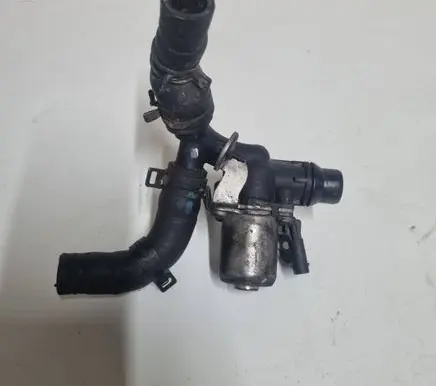 Mercedes-Benz C W204 Coolant heater control valve A65120000 A6512000