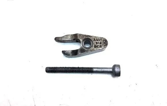 Mercedes-Benz B W246 W242 Fuel Injector clamp holder A6510160438