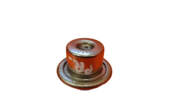 Nissan Pathfinder R51 Fuel pressure regulator 