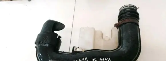 Mazda 626 Vacuum air tank 