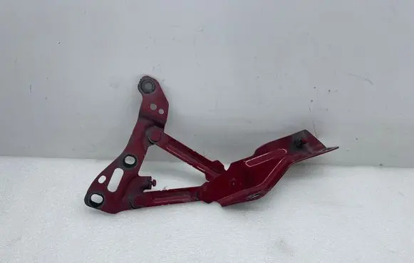 Engine bonnet/hood hinges